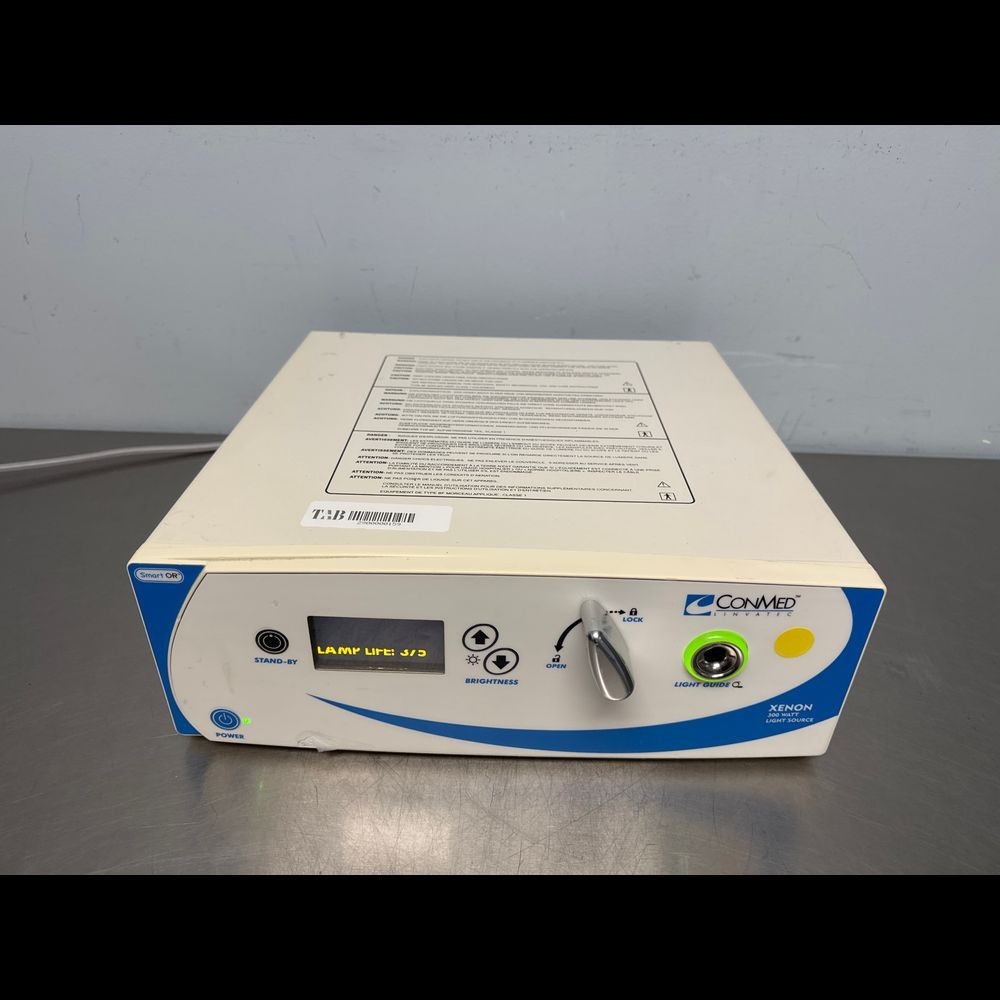 ConMed LS7700 Xenon Light Source