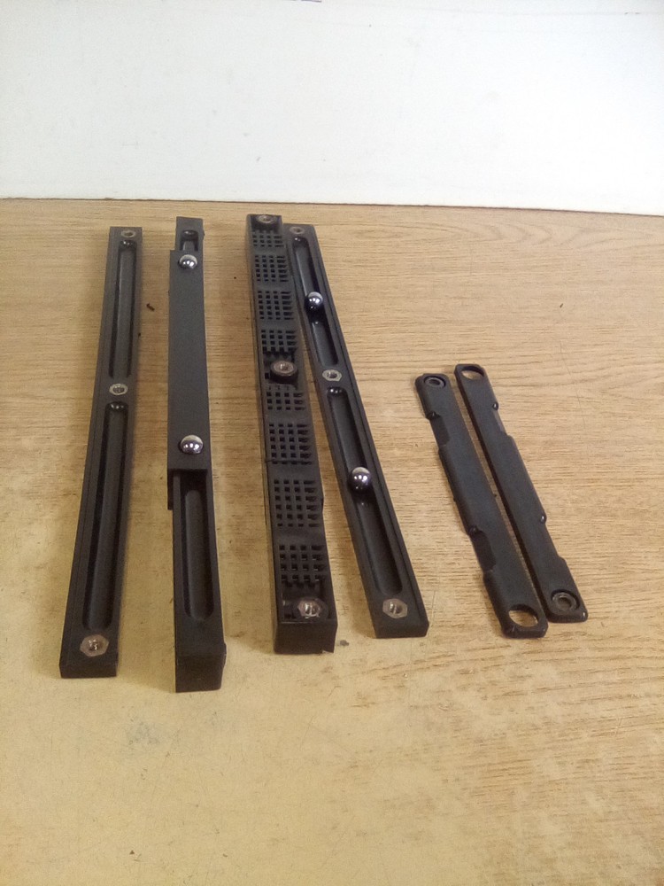 Bostrom 6222132-001 Roller Guide Kit "INCOMPLETE"