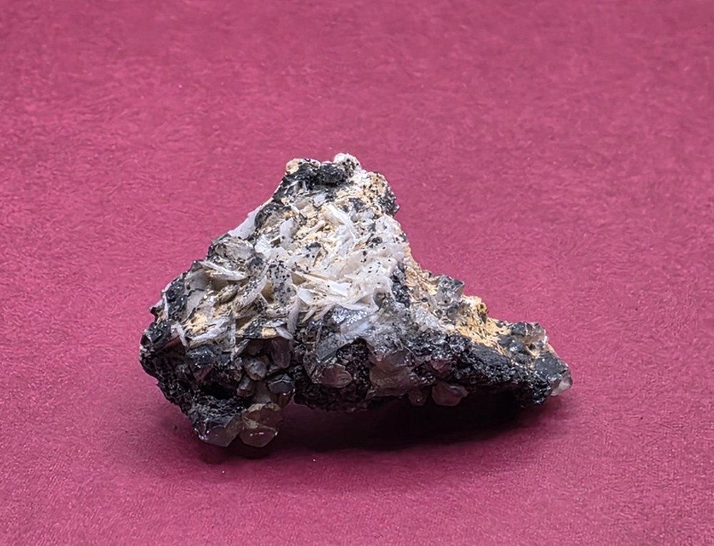 Cerussite & Barite (Fluorescent)