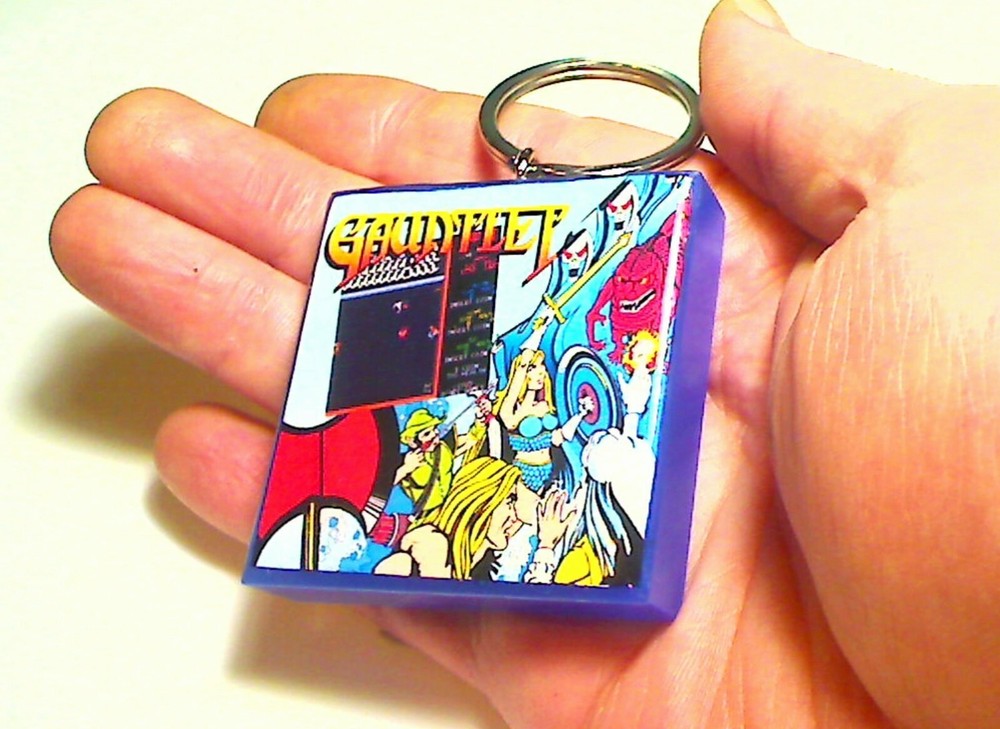 Gauntlet Arcade Coin Door accessory Keychain