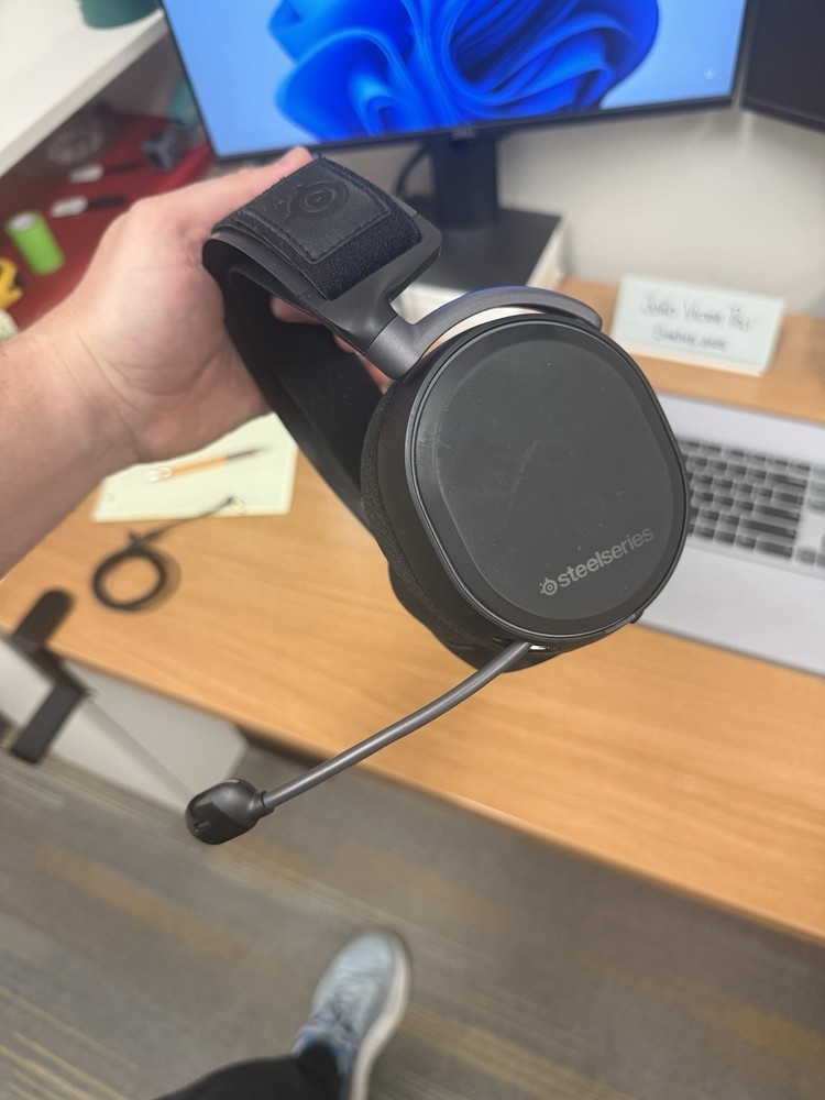 SteelSeries Arctis Pro Gaming Headset