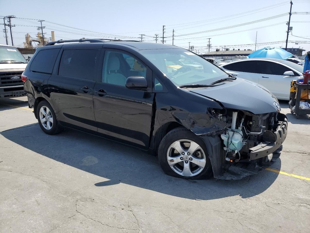 Used A/C Selector Switch fits: 2017 Toyota Sienna automatic temperature control