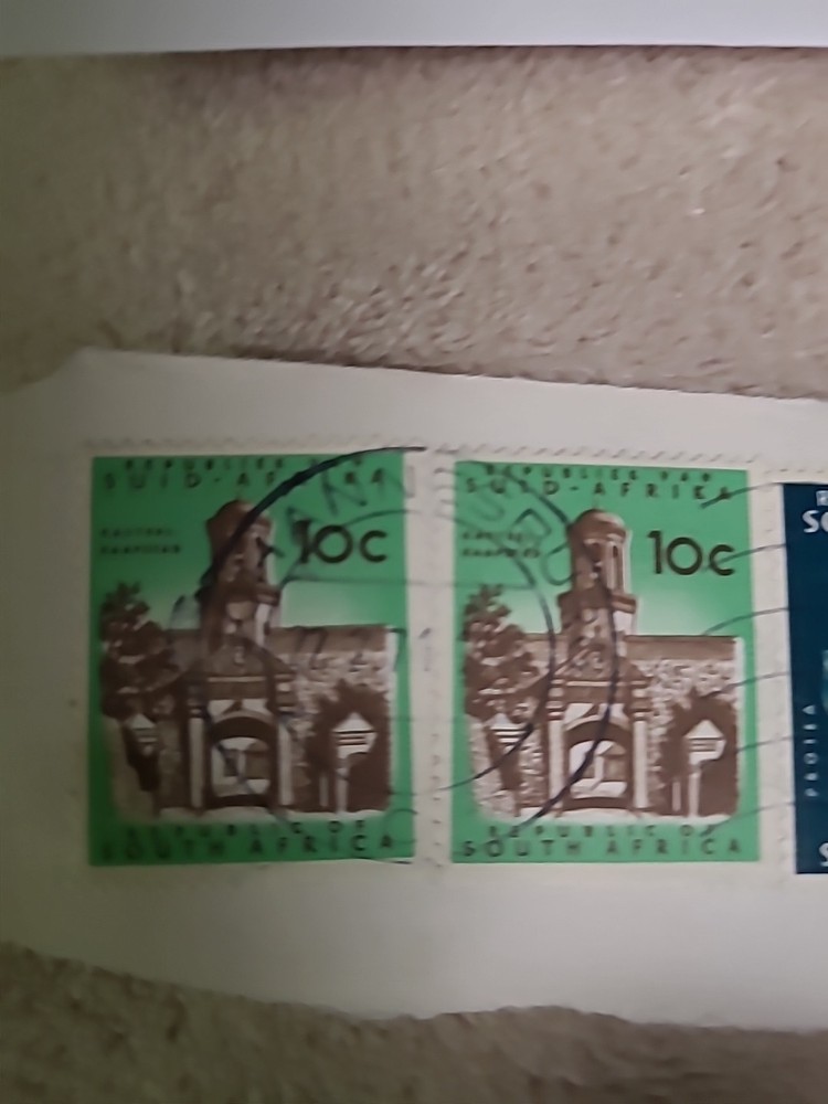 THREE SOUTH AFRICA STAMPS -(ENVELOPE AE)