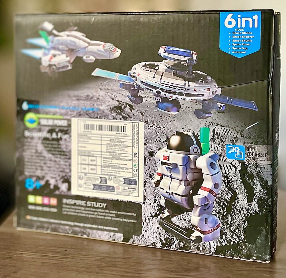 Fun + Science 6 - 1 Kit STEM Building Learning Space Based DIY Green Sealed