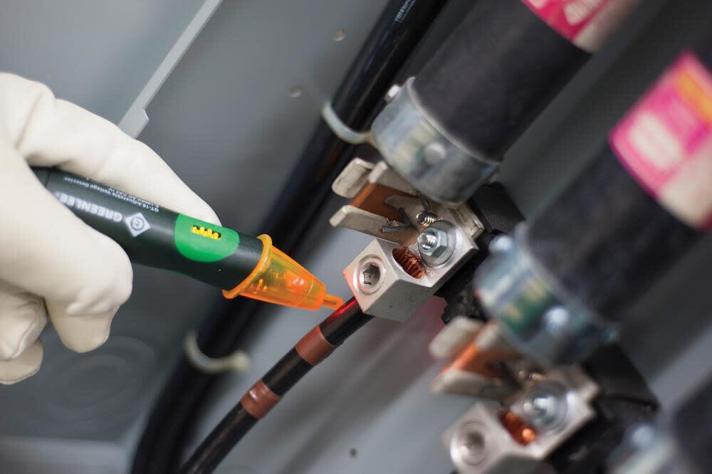 Greenlee Analog Voltage Detector