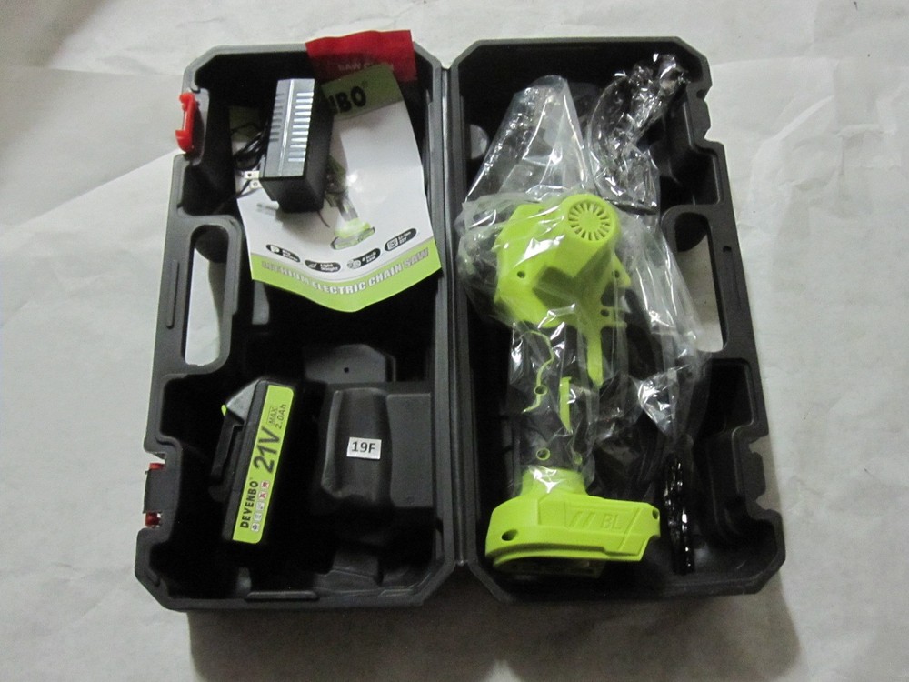 Cordless Chainsaw, 6 Inch Hand Saw Electric Chainsaw Function DEVENBO