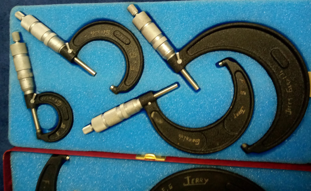 Central Tool Company Micrometer 11 Piece Set Red Case