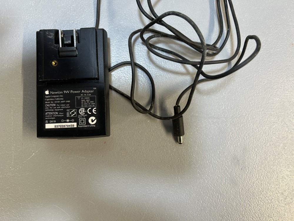 Original Apple eMate 9W Power Supply Model H0165 (see pics)