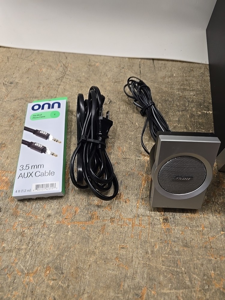 Bose Companion 3 Multimedia Computer Speaker System