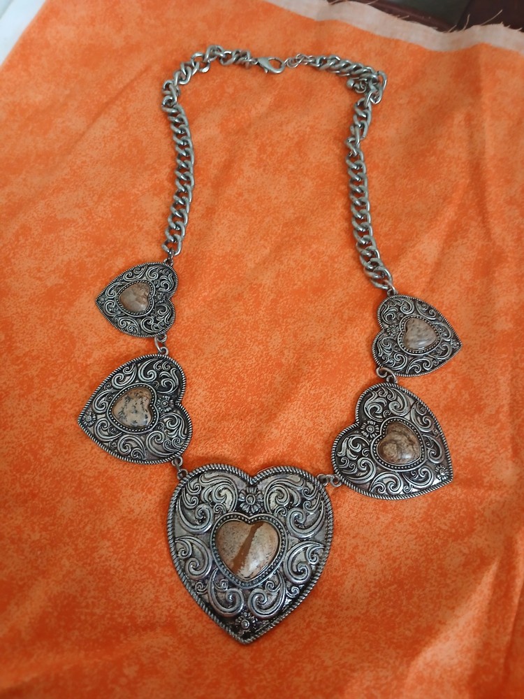 Vintage Metal & Stone Necklace