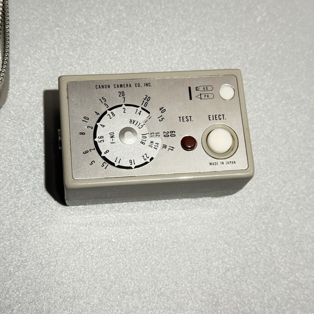 Vintage Canon Flash Unit Model J-3 With Case – External Flash Accessory