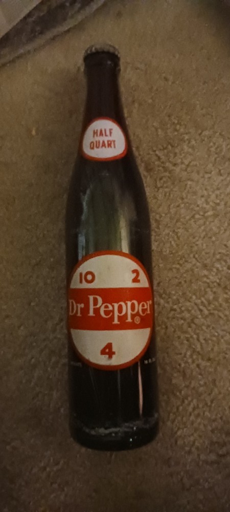 Dr. Pepper 10 2 4  HALF QUART  Bottle never opened