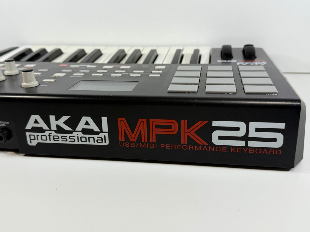 Akai Professional MPK 25 USB Midi Performance Keyboard