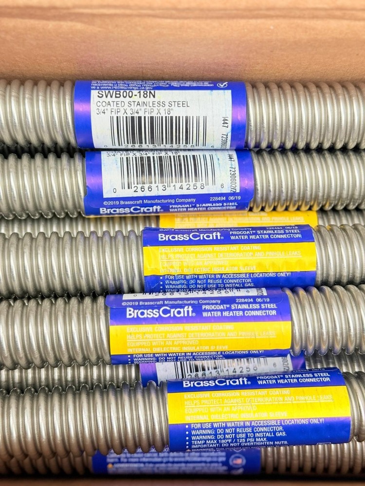 Water Heater Conector SWB00-18N, 3/4 FIP X 3/4 FIP X 18" Box Of 25 Brasscraft