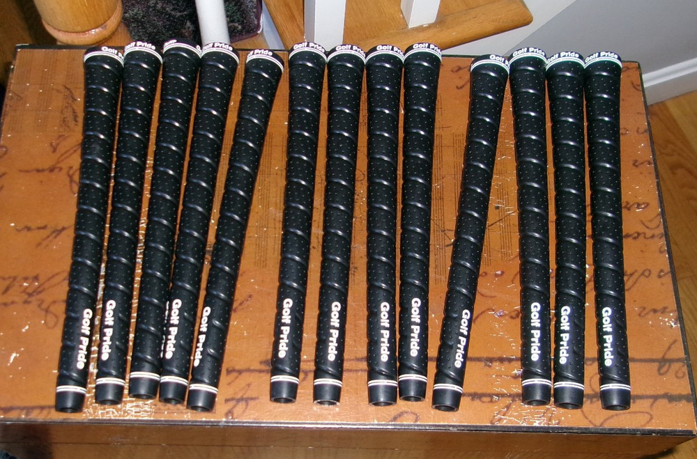 13 Golf Pride Midsize Tour Wrap Golf Grips. Black. NEW.