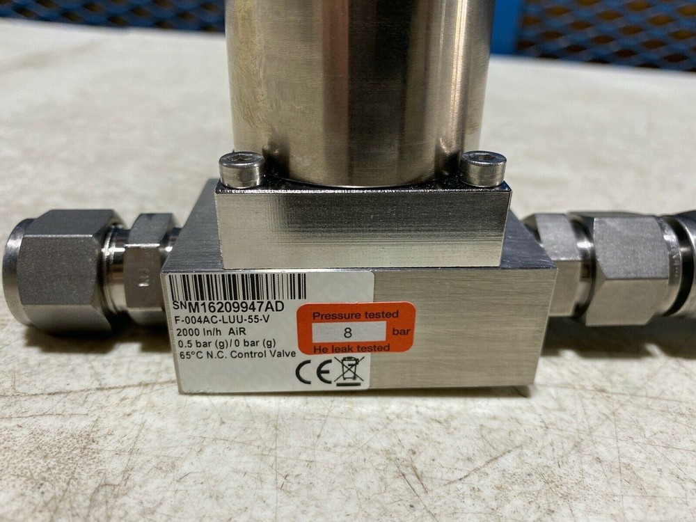 BRONKHORST Digital Mass Flow Meter/Controller & Bellows Valve SET 2000 In/h AiR