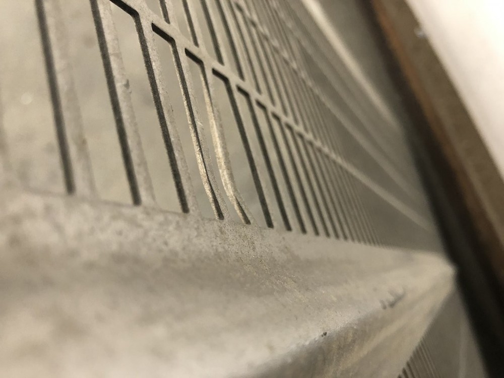 1987-2008 Peterbilt 379 Grille - Used