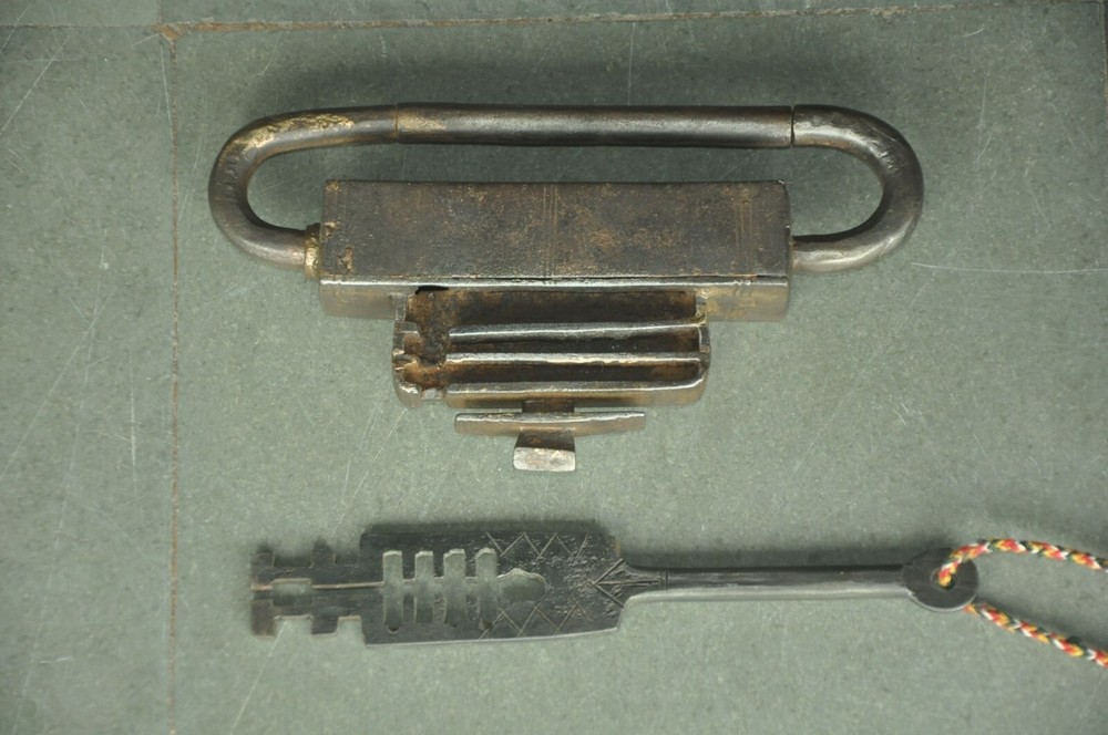 Vintage Unique Shape Iron Handcrafted Solid Heavy Strip System Padlock