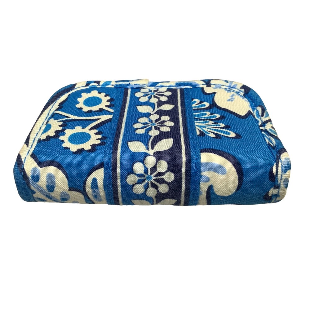 Vera Bradley Small Billfold Wallet Blue Lagoon pattern