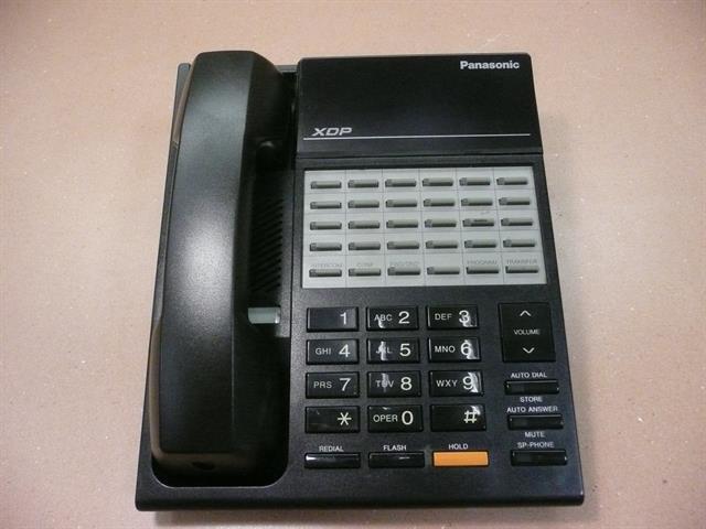 Panasonic KX-T7220B Phone