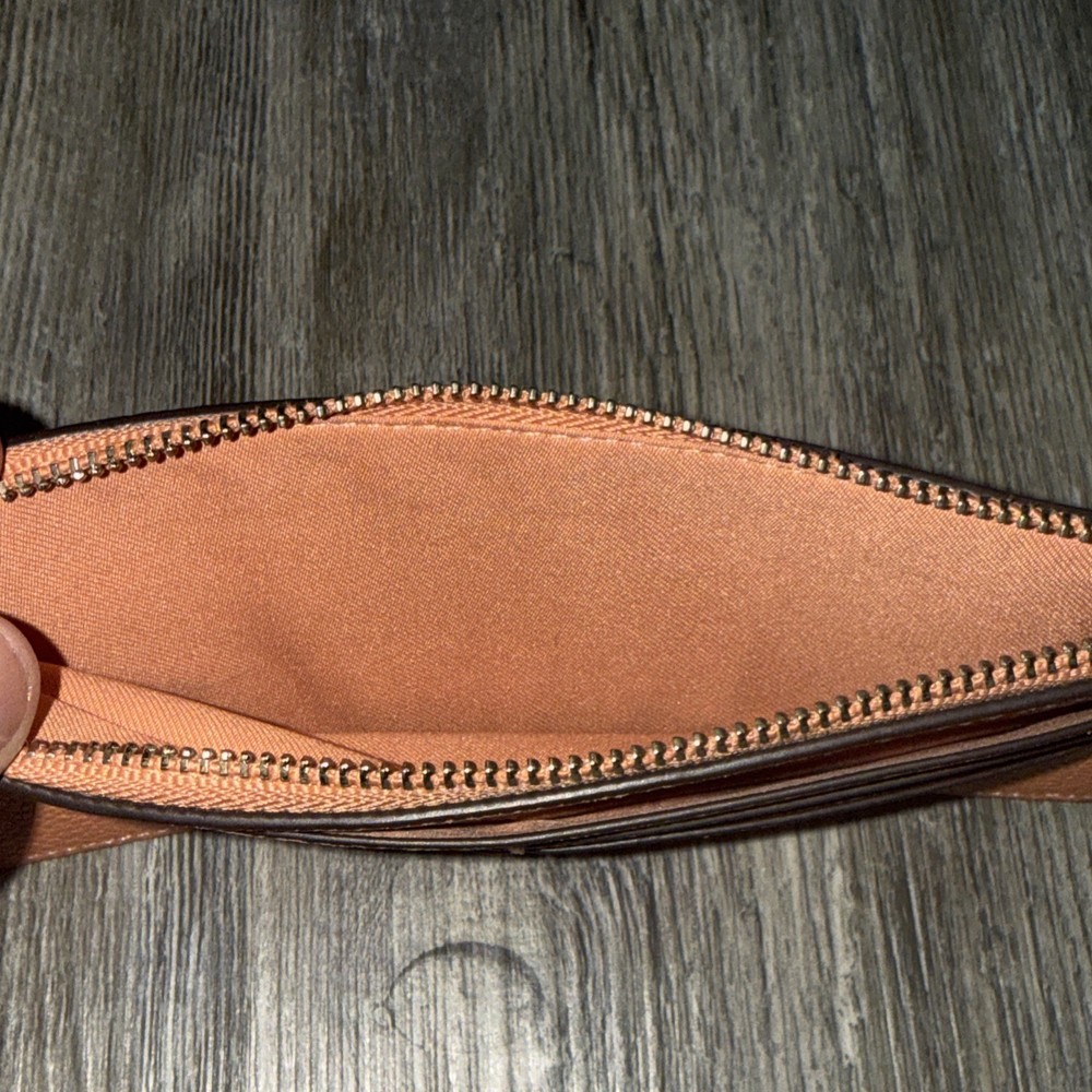 COACH Pebbled Leather Flat Wallet/Pouch