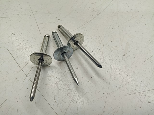 Rivet Qty 3 - 2000 Polaris NOS
