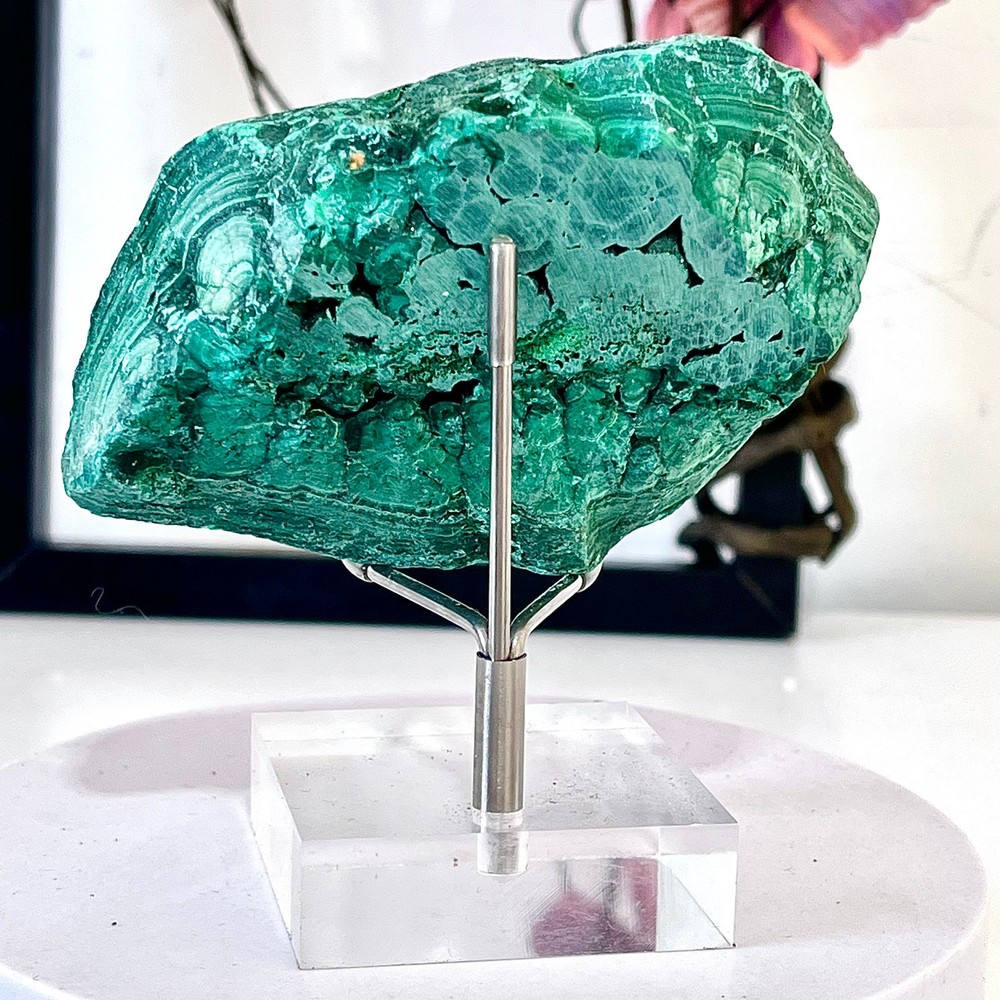 413G Green Malachite Coarse Mineral Sample