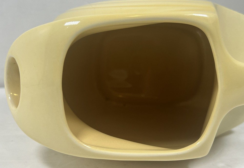 Fiesta Disk Pitcher in Pale Yellow