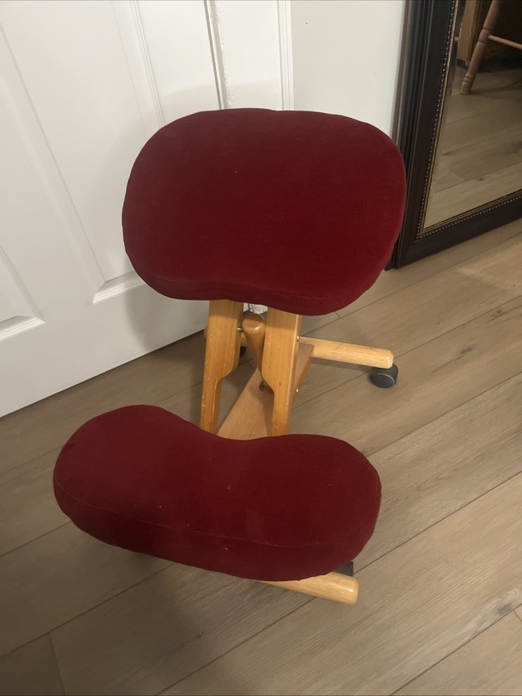 Ergonomic Kneeling Chair
