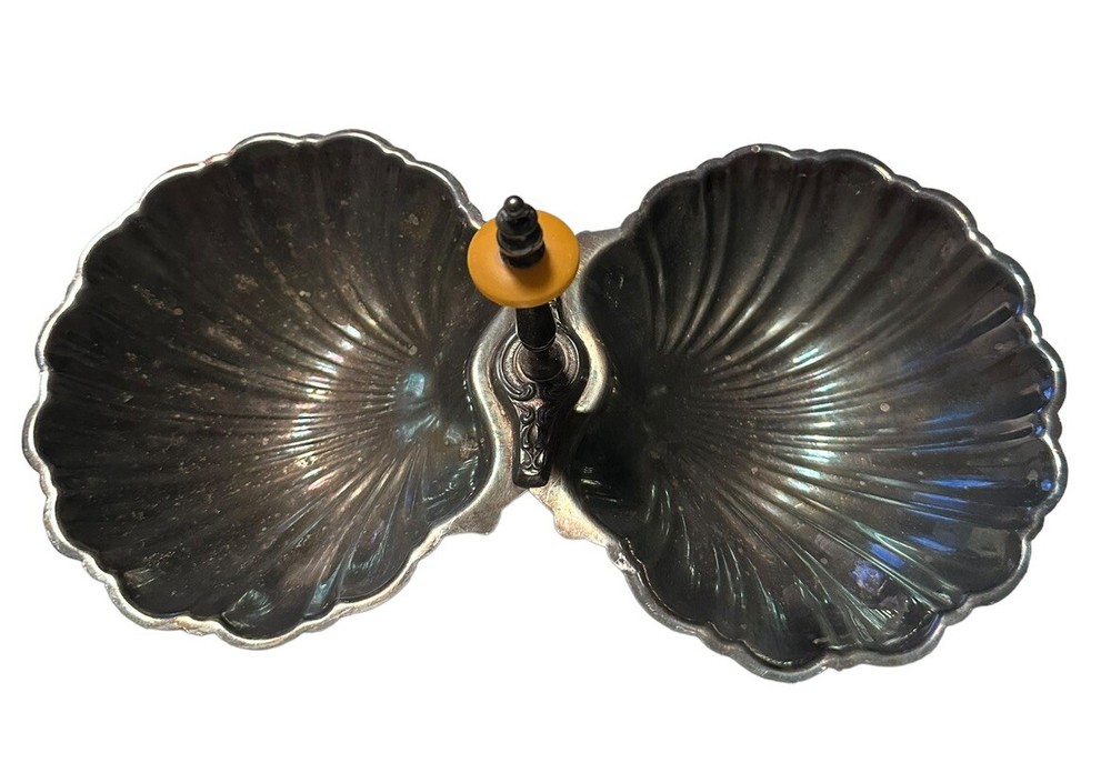 Silver Plated Shell Serving Dish (Two Shells) With Bakelite In Handle 10” X 6”