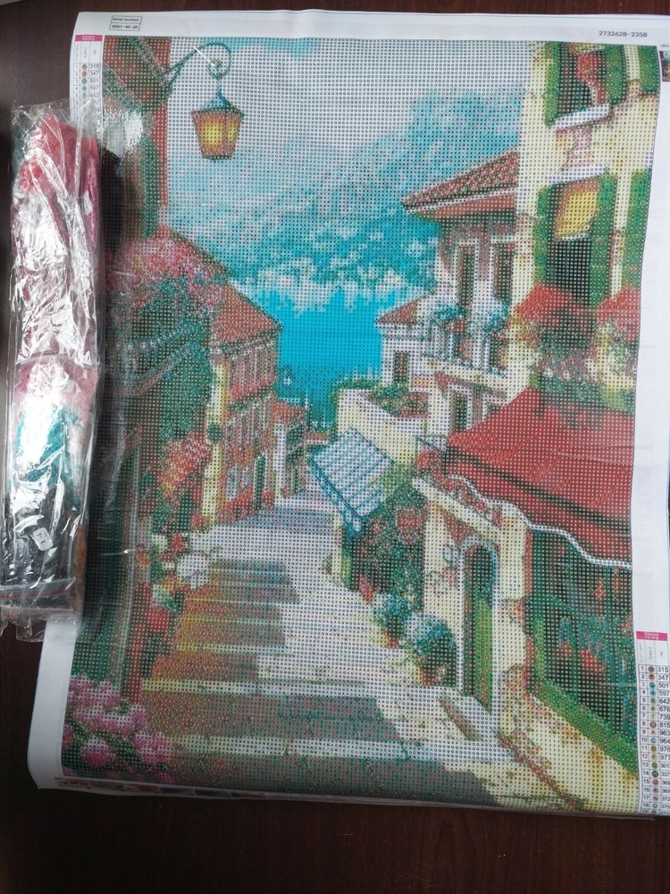 Houses On Hill - Round