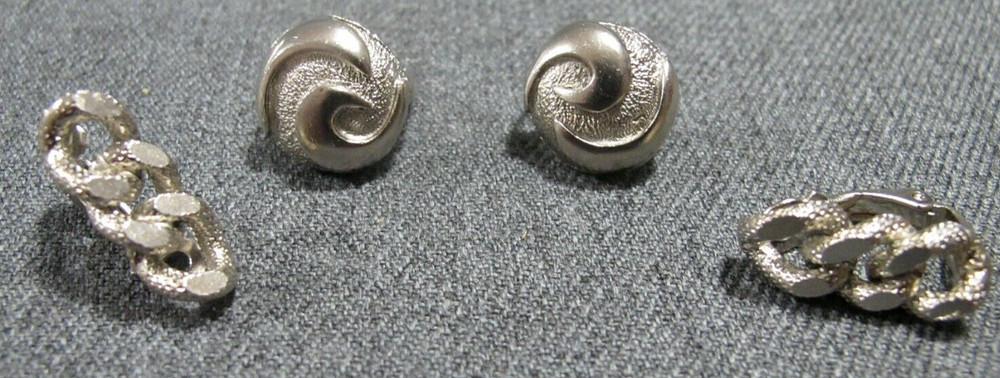 Vintage stripped chain & rounded with scrolls silvertone metal earrings