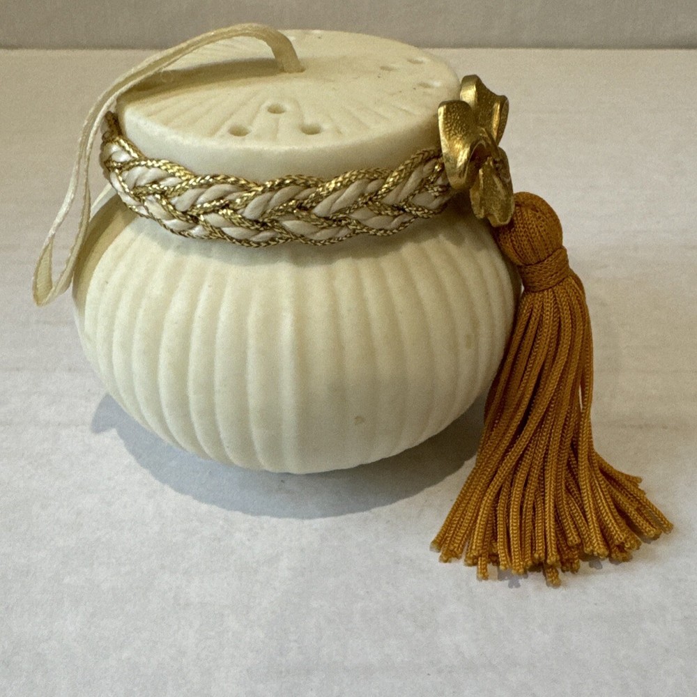 Fancy Vtg Ivory Ceramic Bulb & Tassel Atomizer Perfume Bottle 2.5”