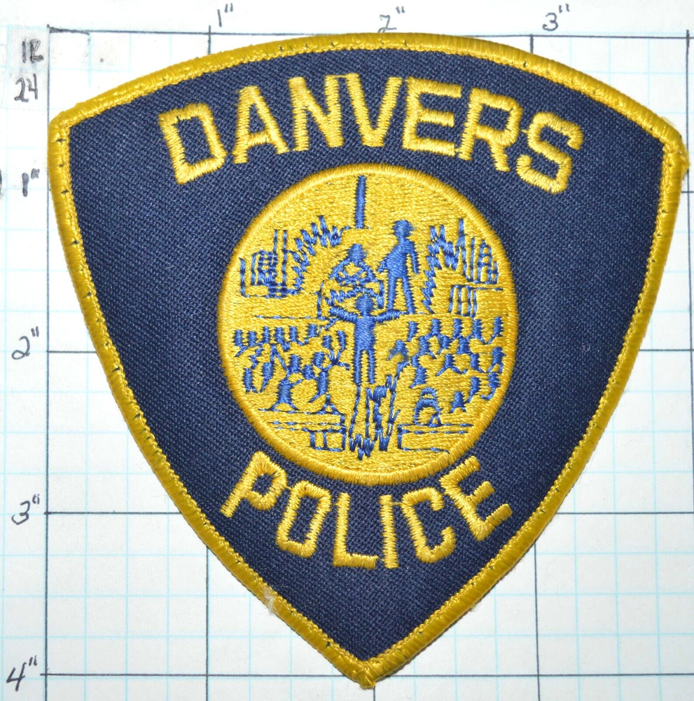 MASSACHUSETTS, DANVERS POLICE DEPT PLASTIC BACK USED PATCH