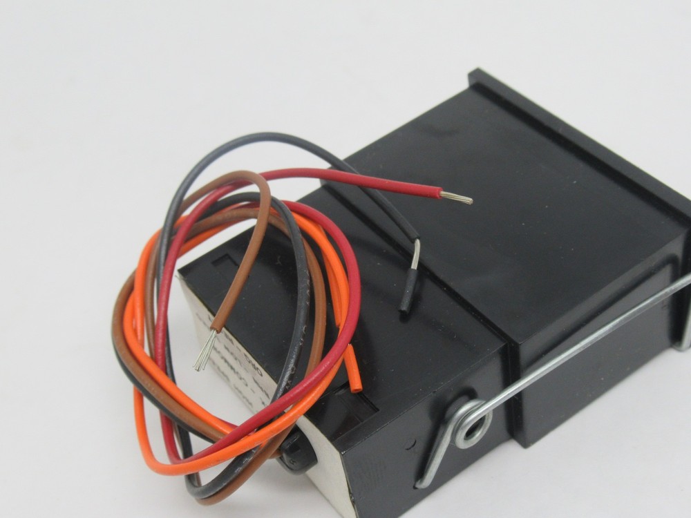 Durant 44611-400 8-Digit Totalizer with Front Panel Reset DAMAGED DISPLAY NEW