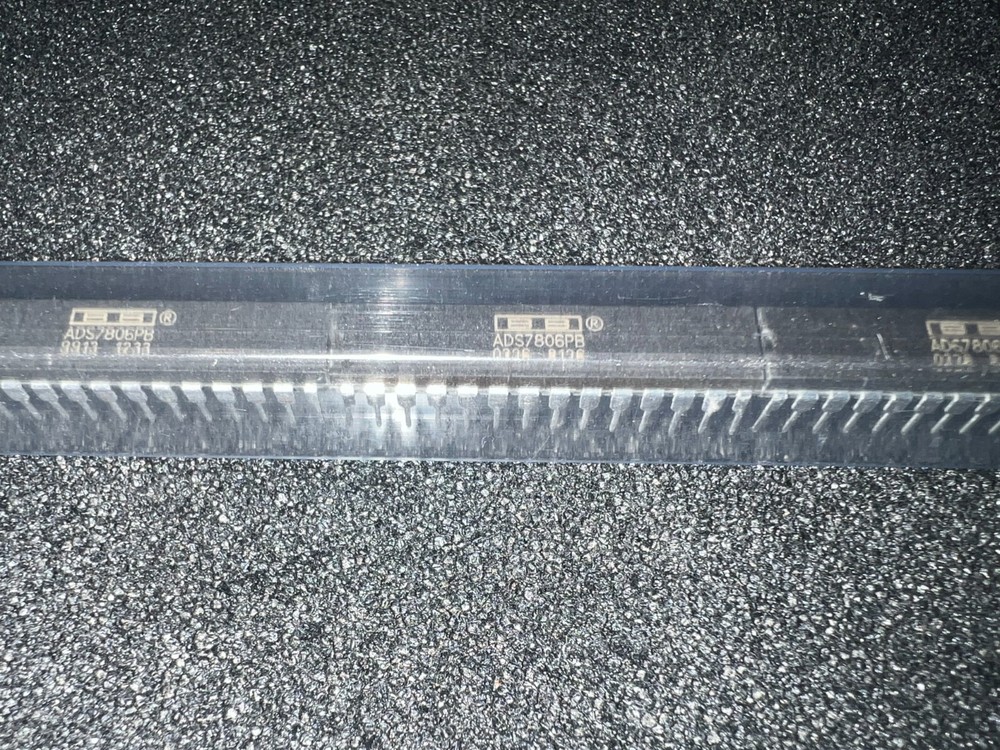 ADS7806PB