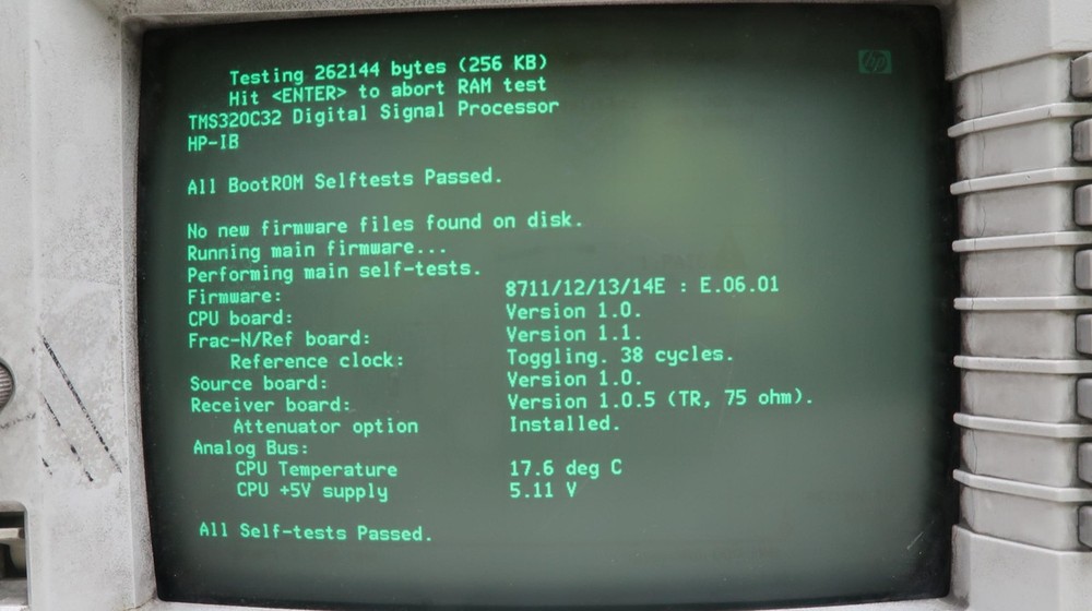 HP 8712ET NETWORK ANALYZER 300-1300 MHZ M0261