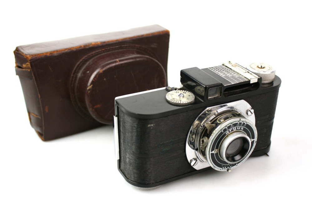 Vintage Argus IRC Camera w/ Leather Case