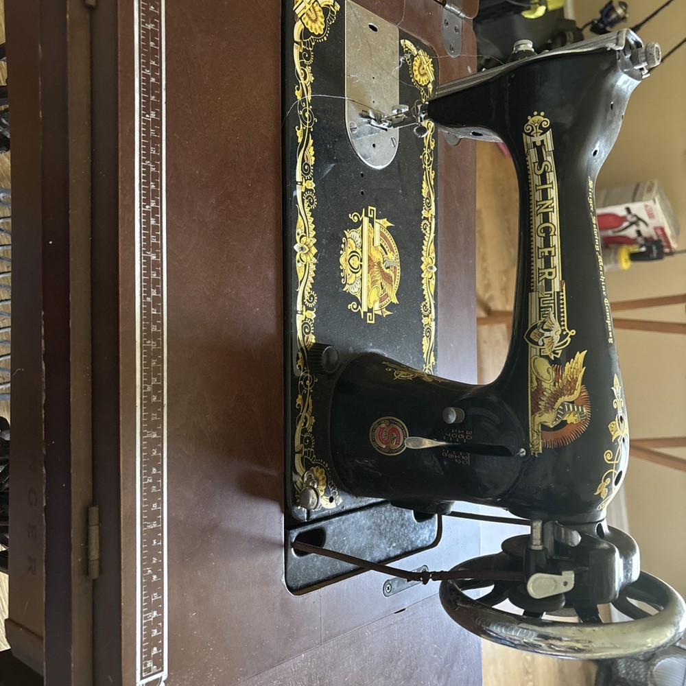 1973 Singer Phenix Sewing Machine