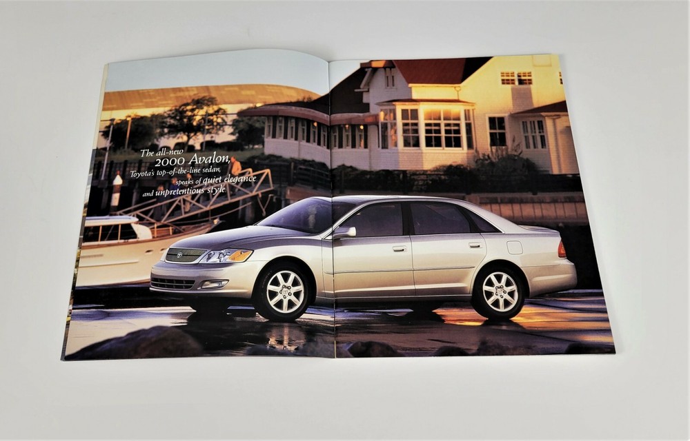 2000 Toyota Collection Sales Brochure