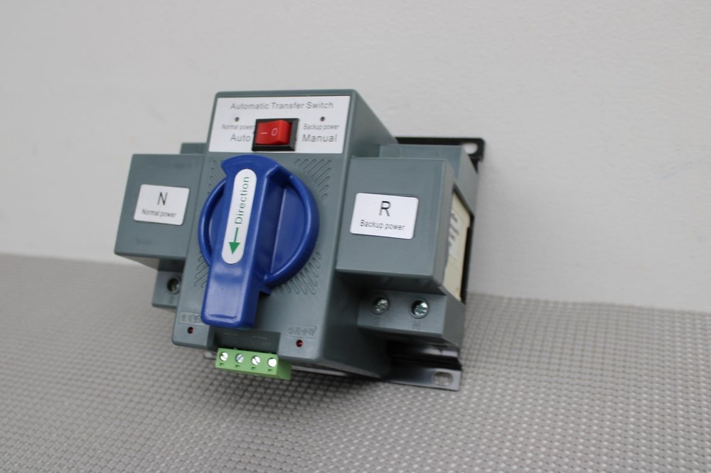 2P Dual Power Automatic Transfer Switch 60HZ Changeover Transfer Switch Tool 63A