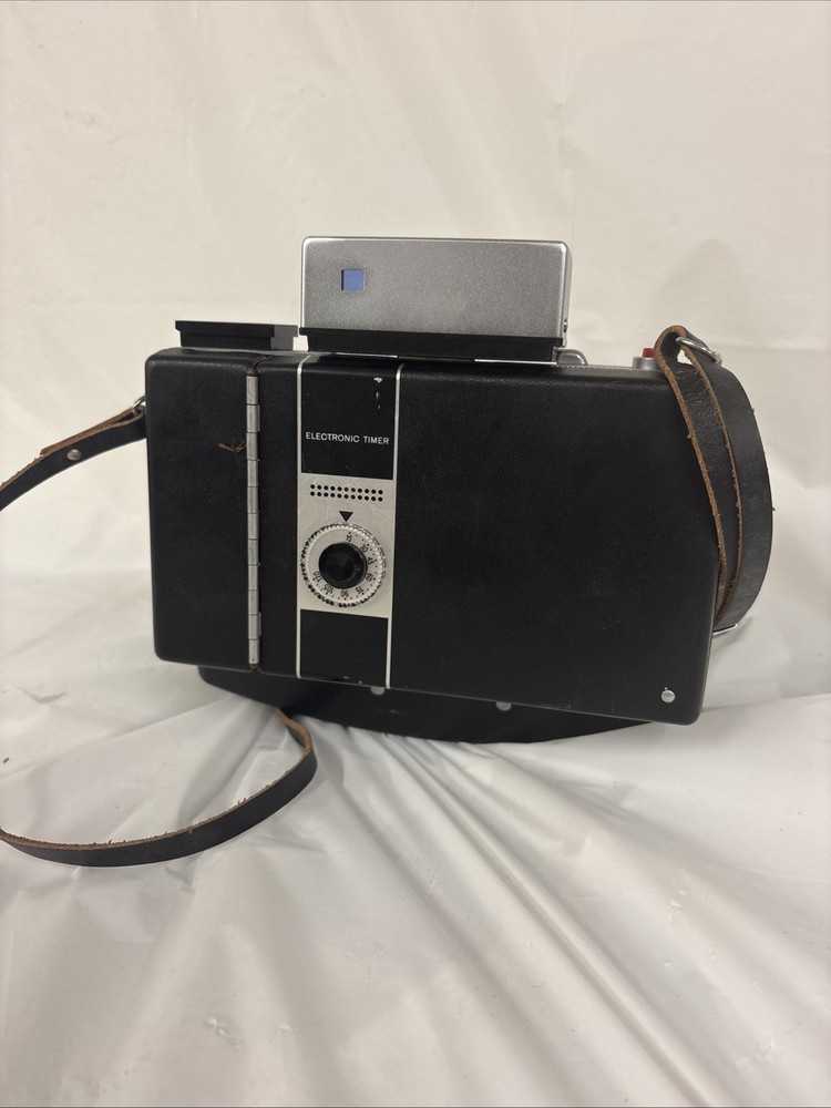 Vintage Polaroid 450 Automatic Land Camera.