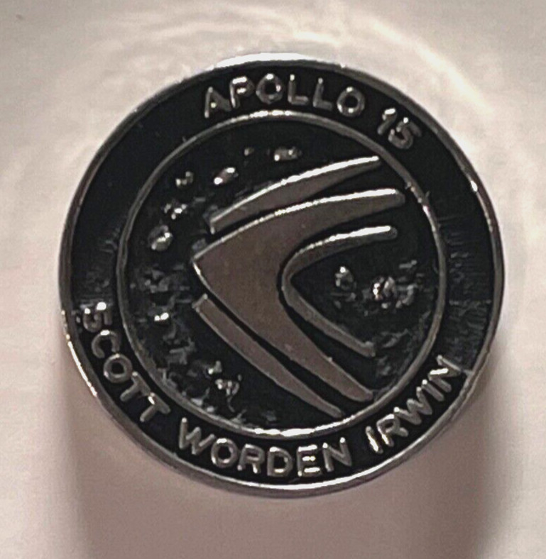 APOLLO 15 ORIGINAL ERA SILVER TONE MISSION PIN