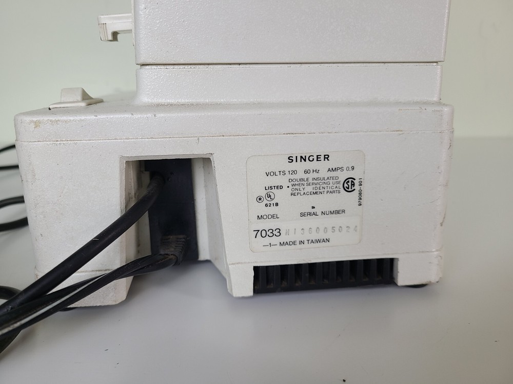 Limited Edition Singer 7033 Sewing Machine With Custom Presser Handle Control