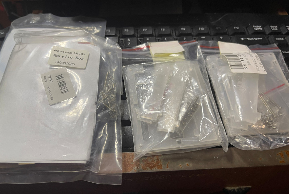 6 Misc Acrylic Transparent Cases