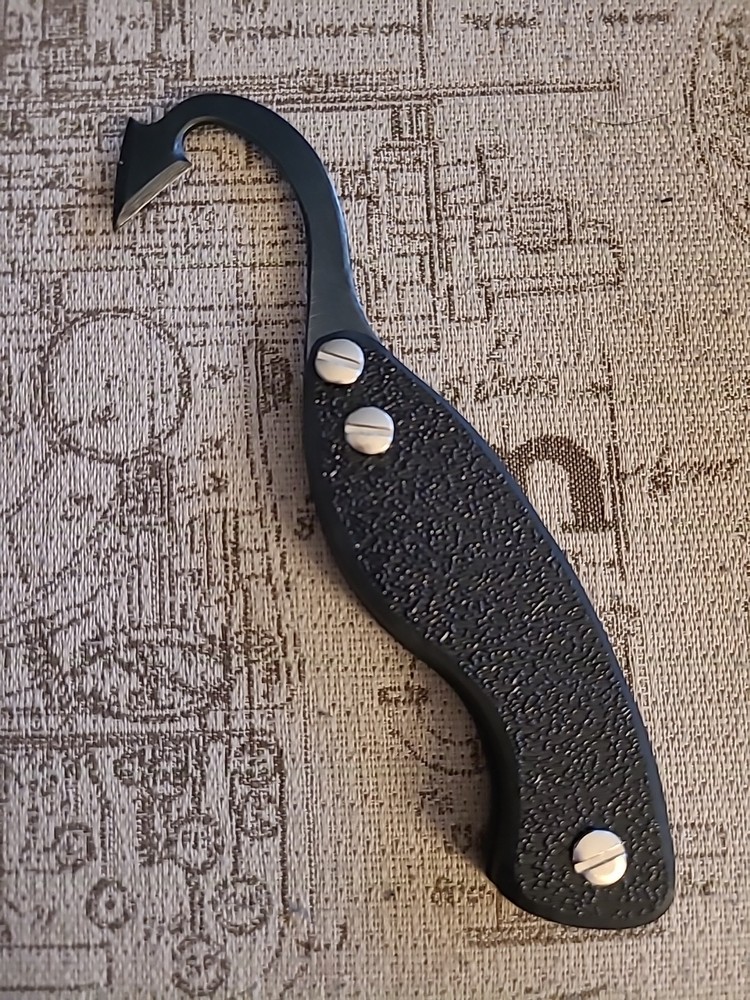 RcaneArtisan Handmade Friction Hook Folder