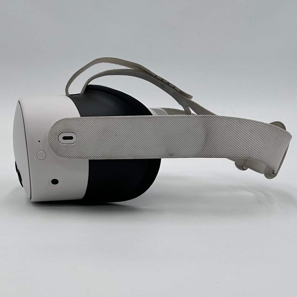 Meta Quest 3S 128GB VR System P97