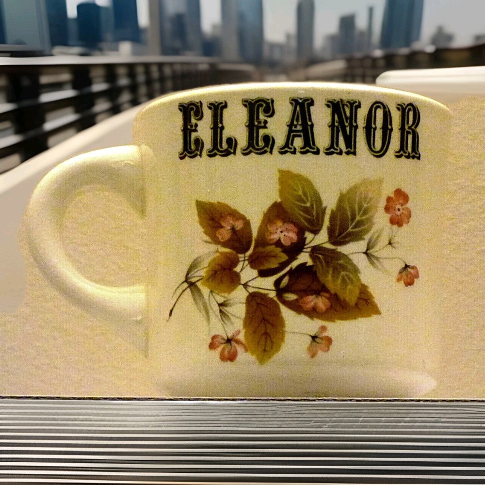 Vintage "ELEANOR"  (Ceramic)