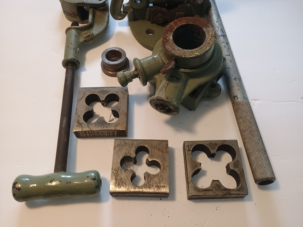 Vintage American Pipe Tool Co. Vise