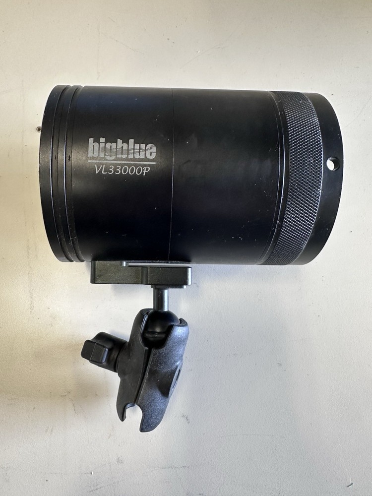 BigBlue VL33000P Video Dive Light